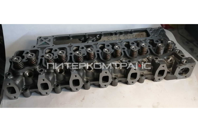 Головка блока цилиндров в сборе с клапанами дв. 6BT, S6D102